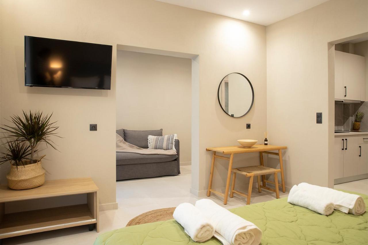 Olympus Suites Paralia Pantaleimonos Bagian luar foto