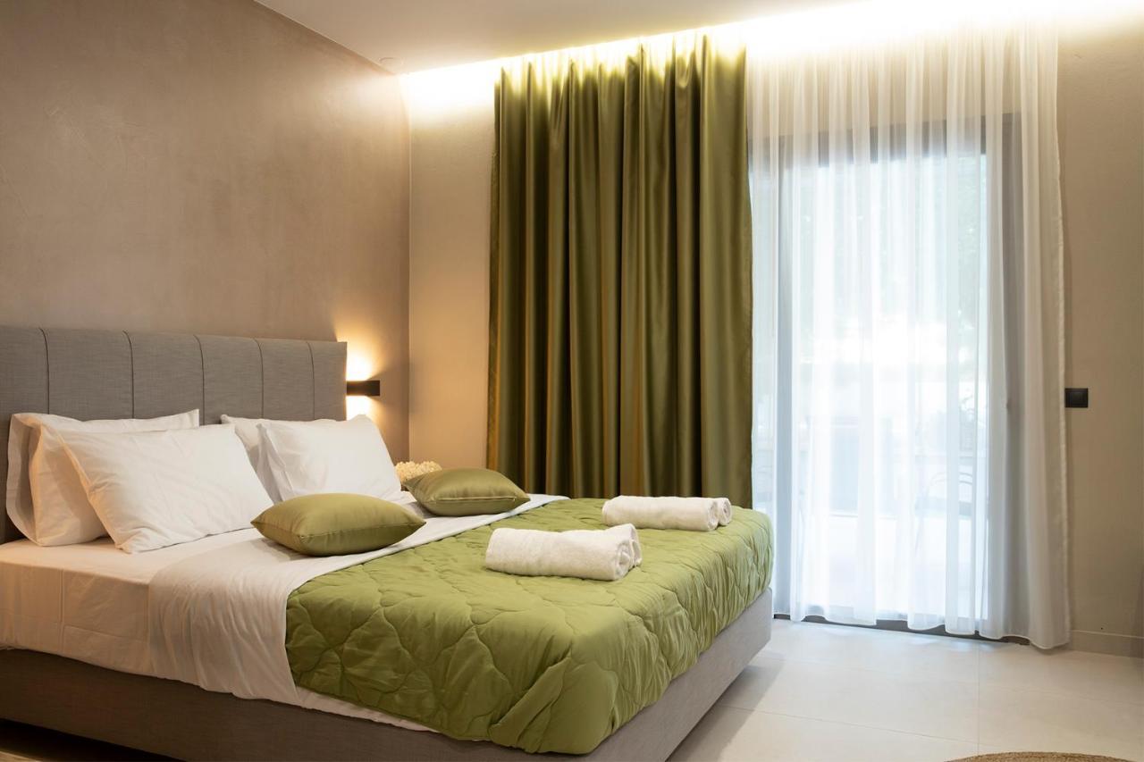 Olympus Suites Paralia Pantaleimonos Bagian luar foto