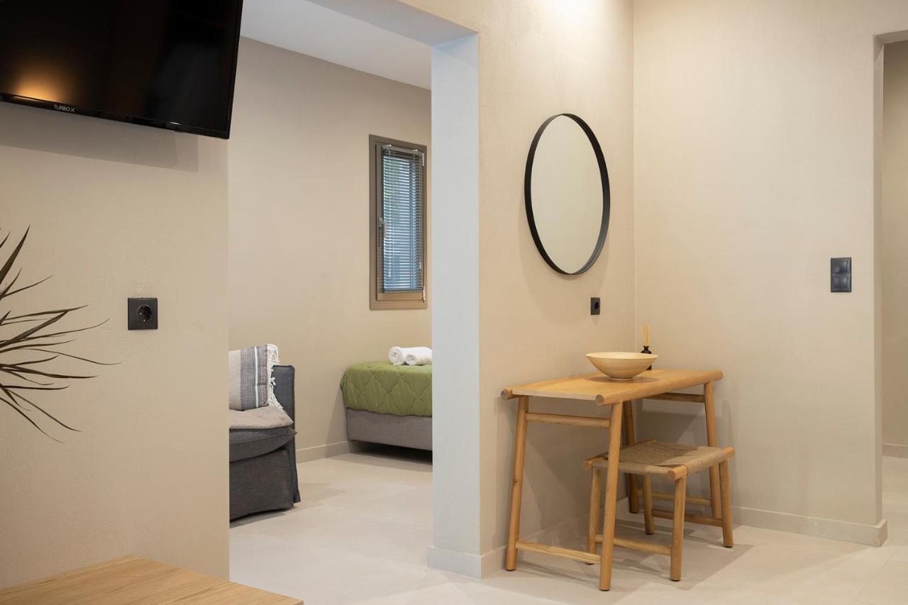 Olympus Suites Paralia Pantaleimonos Bagian luar foto