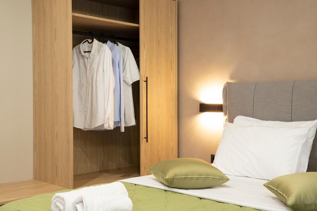 Olympus Suites Paralia Pantaleimonos Bagian luar foto