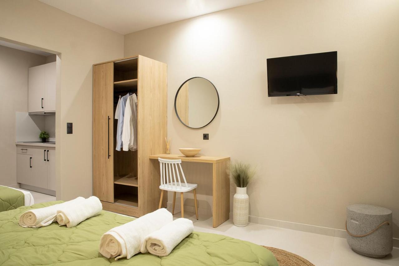 Olympus Suites Paralia Pantaleimonos Bagian luar foto